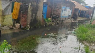 नगला घनु में महीनों से जलभराव: ग्रामीणों परेशान