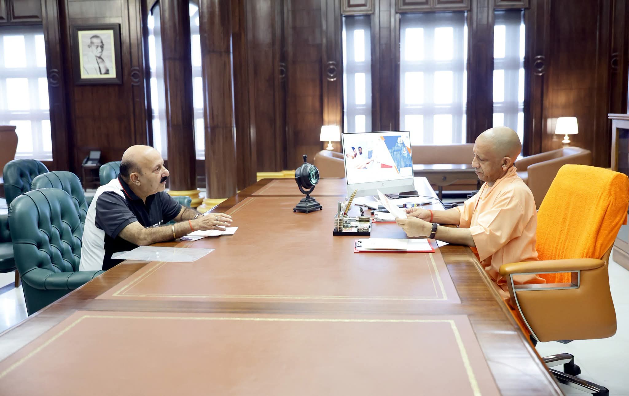 पलिया विधायक रोमी साहनी ने मुख्यमंत्री योगी आदित्यनाथ से की शिष्टाचार भेंट