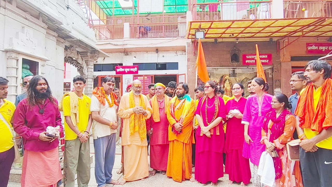 ब्रजघाट से निकली ‘हिंदू जागो’ पदयात्रा दूधेश्वरनाथ मंदिर पहुंची