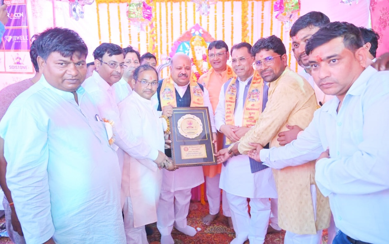 9th Grand Community Feast Organized at the Shiva Temple near Nasirpur Phatak on Lord Vishwakarma Jayanti