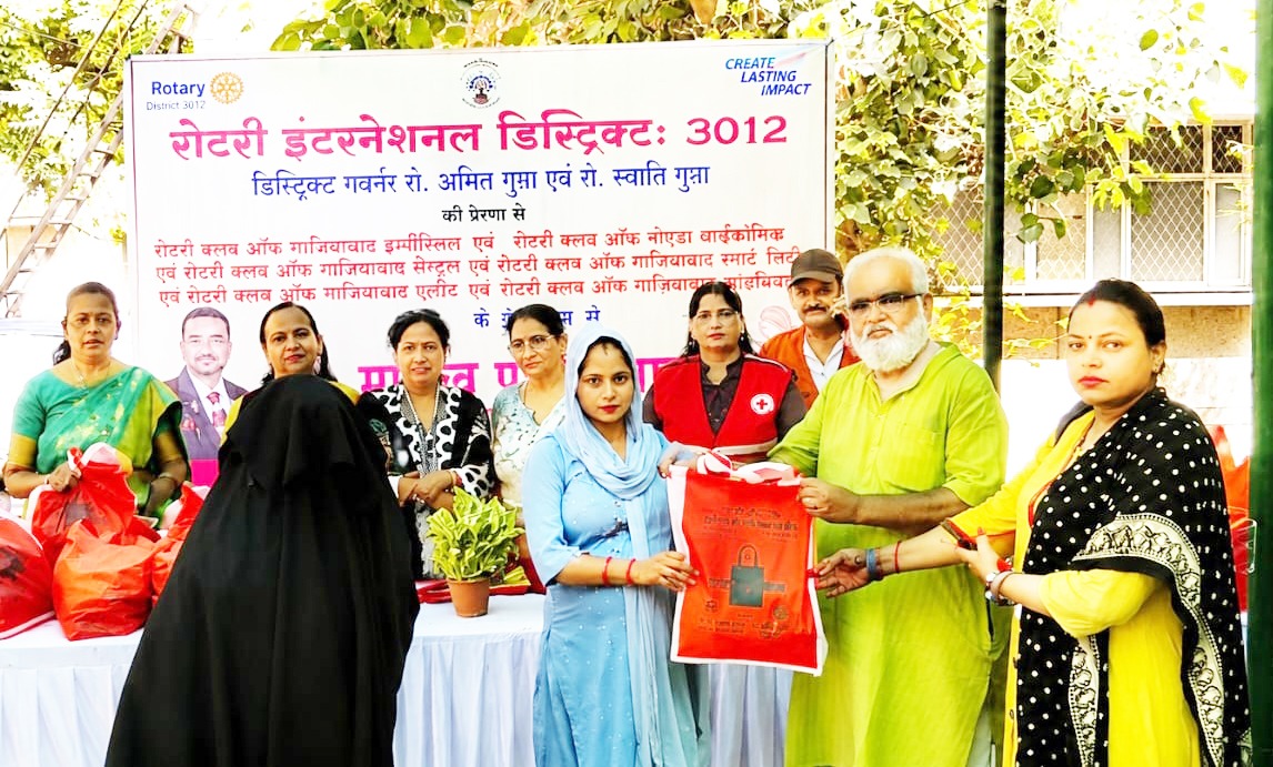 रेडक्रॉस ने 120 गर्भवती महिलाओं को वितरित की पोषण पोटली