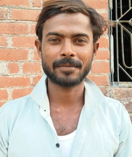 रेलवे ट्रैक मिला युवक का शव: मचा हड़कंप