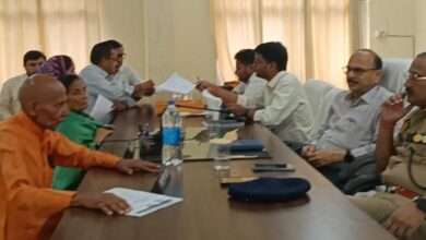 संपूर्ण समाधान दिवस:15 शिकायतों में निस्तारण शून्य