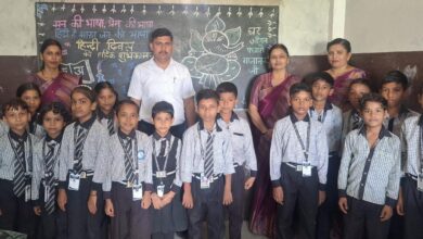 हिंदी दिवस: निबंध में छात्रों ने दिखाई प्रतिभा
