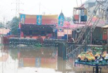 तेज बारिश से रामलीला मैदानों में जलभराव, आयोजकों की बढ़ी परेशानी