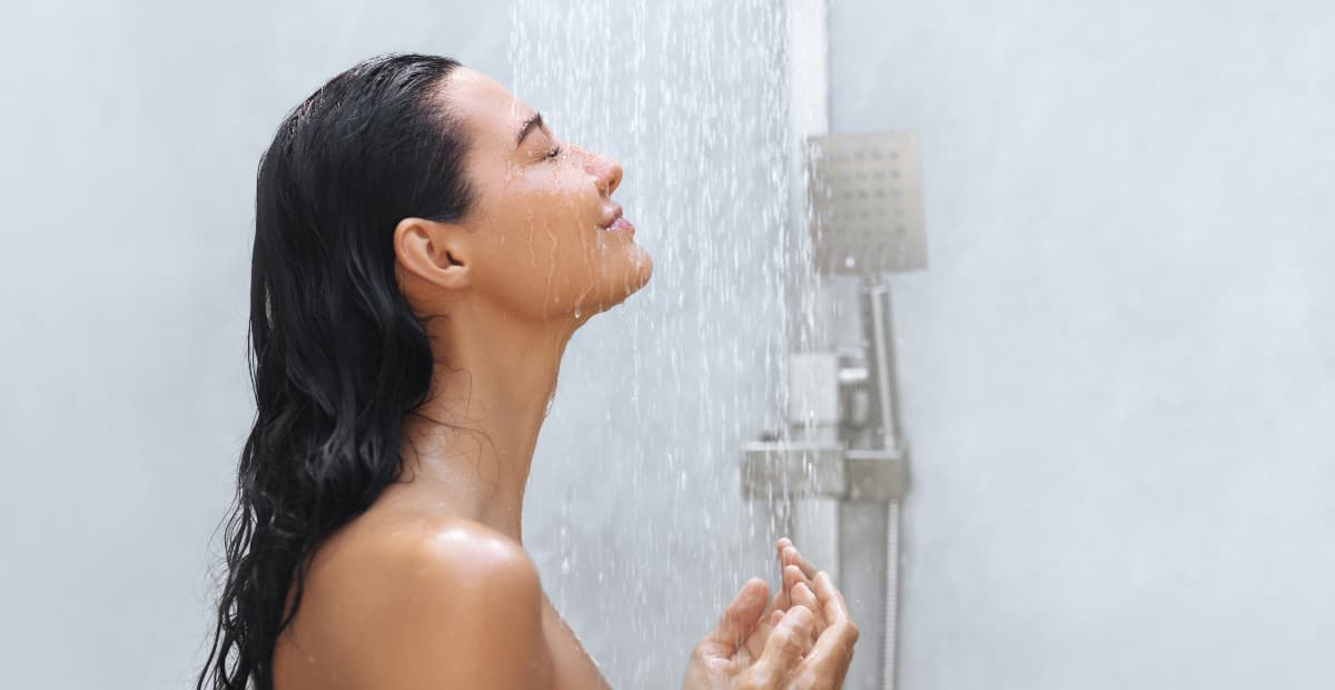 Hot Water vs Cold Water Bath Skin