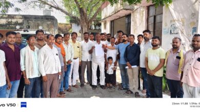 कसौधन वैश्य समाज के जाति प्रमाण-पत्र जारी न होने पर सौंपा ज्ञापन