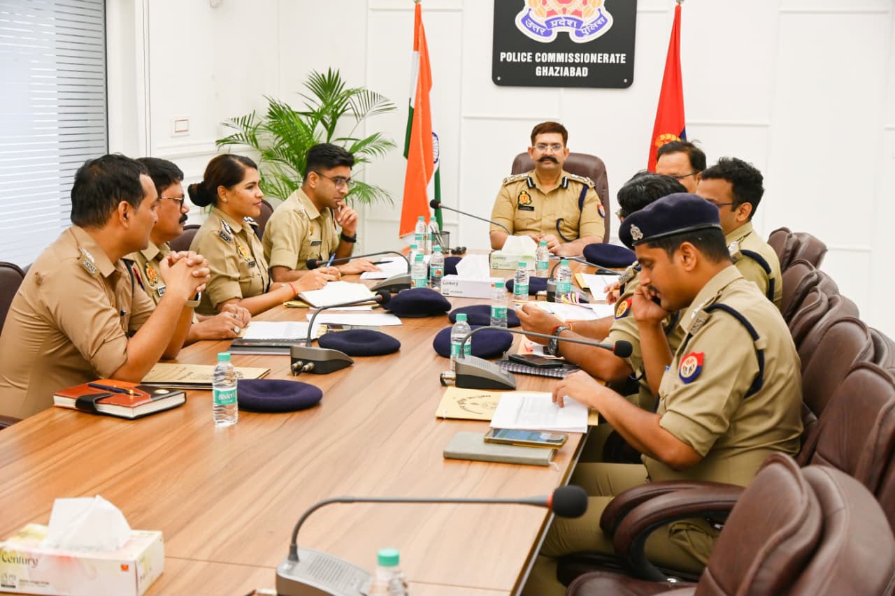 कार्यपालक मजिस्ट्रेटों के साथ मासिक समीक्षा गोष्ठी, अपर पुलिस आयुक्त ने दिए निर्देश