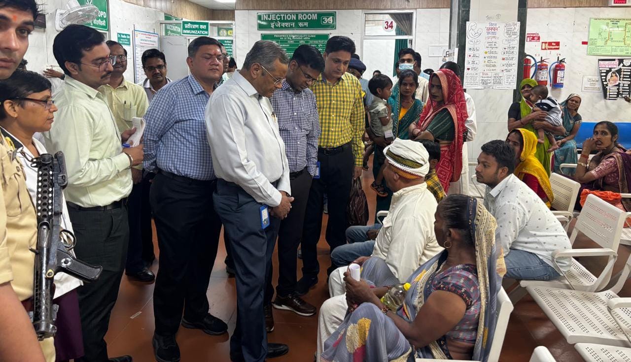 कुलपति के निरीक्षण से पीजीआई में मचा हड़कम्प
