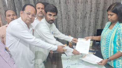 जाम से त्रस्त भाजपाइयों ने सौंपा ज्ञापन