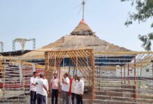 दुर्गा महोत्सव: पूजा स्थल पर भव्य तैयारियां तेज