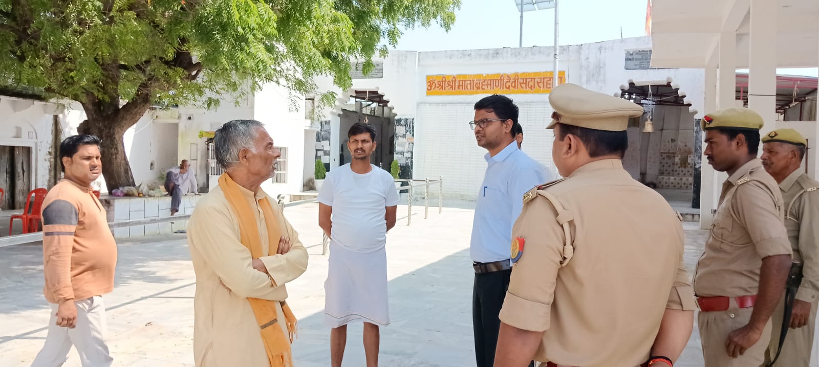 नवरात्रि से पहले ब्रह्माणी मंदिर का एसडीएम ने लिया जायजा