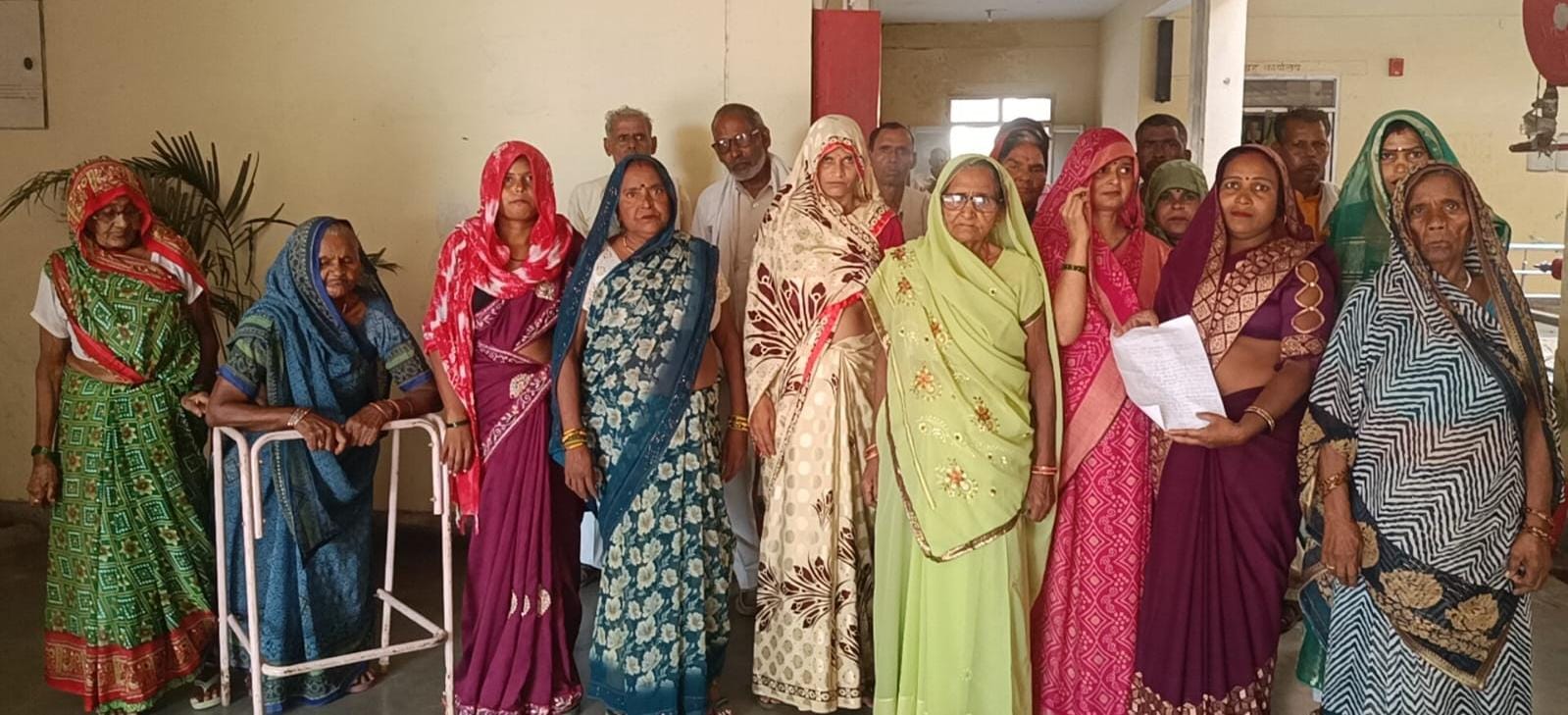 बाईपास तक नाला निर्माण की मांग महिलाएं आई सामने