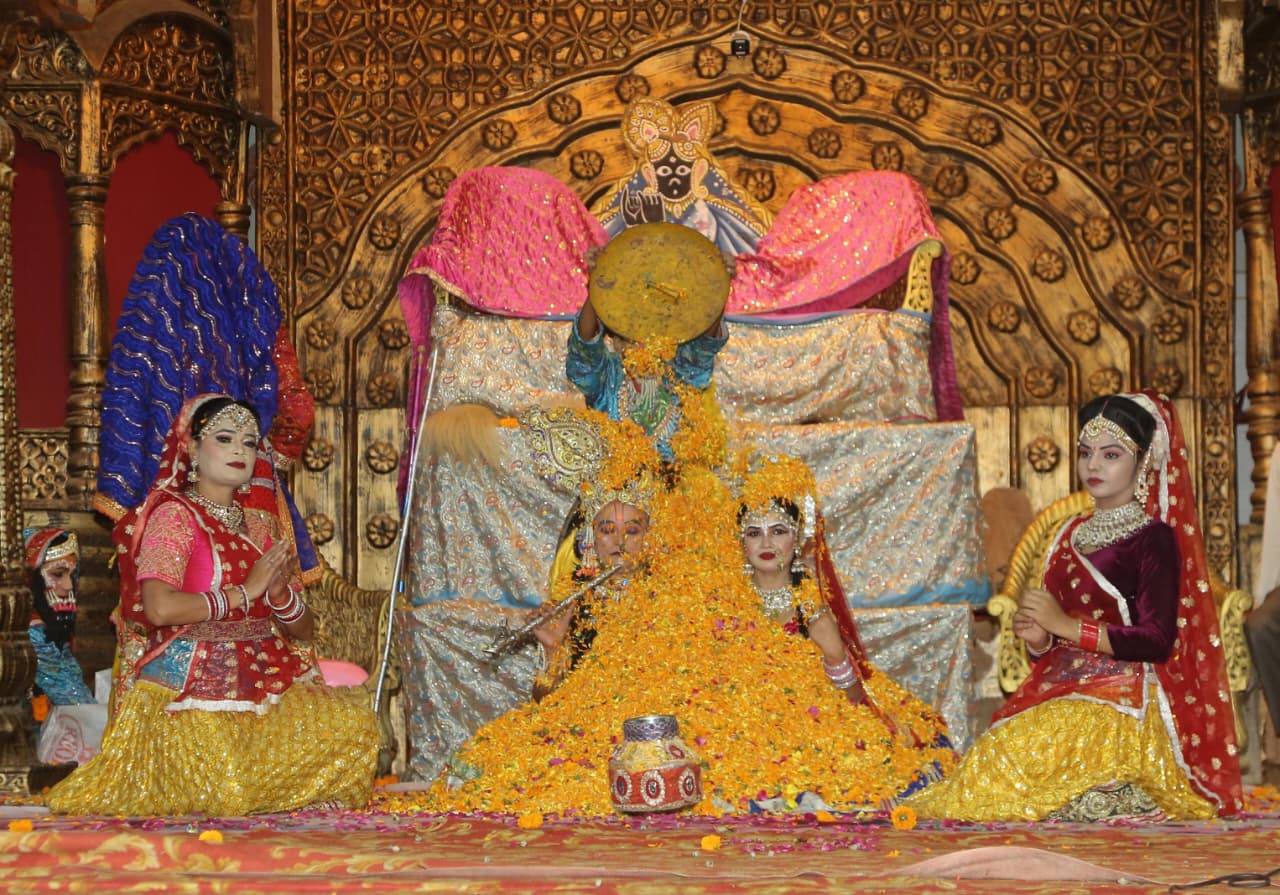 भक्ति के रंगों से सराबोर हुआ रामलीला मैदान