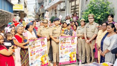 महिला चौपालों में सुनीं समस्याएं, सुरक्षा और आत्मनिर्भरता के प्रति किया जागरूक
