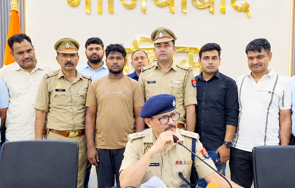 यात्री बस पर फायरिंग का खुलासा, मुठभेड़ में दो आरोपी गिरफ्तार
