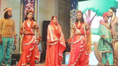 राम-भरत मिलाप ने दर्शकों को किया भावुक, रामलीला में खर-दूषण वध का मंचन