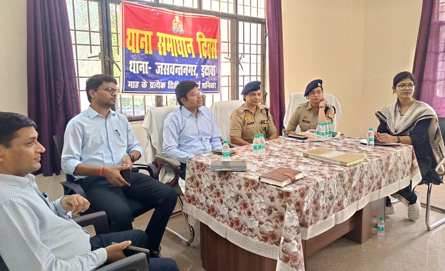 इटावा फाउंडेशन ने विशिष्ट प्रतिभाओं का किया सम्मान