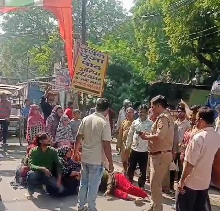 वक्फ कब्रिस्तान की जमीन पर दुकानों को लेकर हंगामा