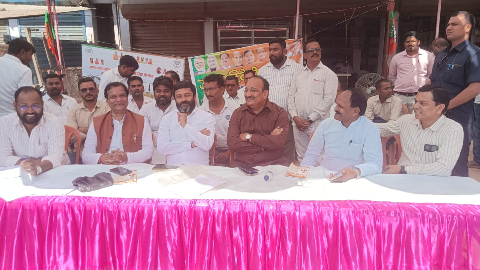 शिक्षक एवं स्नातक एमएलसी चुनाव शांतिपूर्ण सम्पन्न
