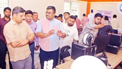 सरकारी स्कूलों में अब रोबोटिक्स और एसटीईएम से पढ़ाई, डीएम ने किया इनोवेशन लैब का उद्घाटन